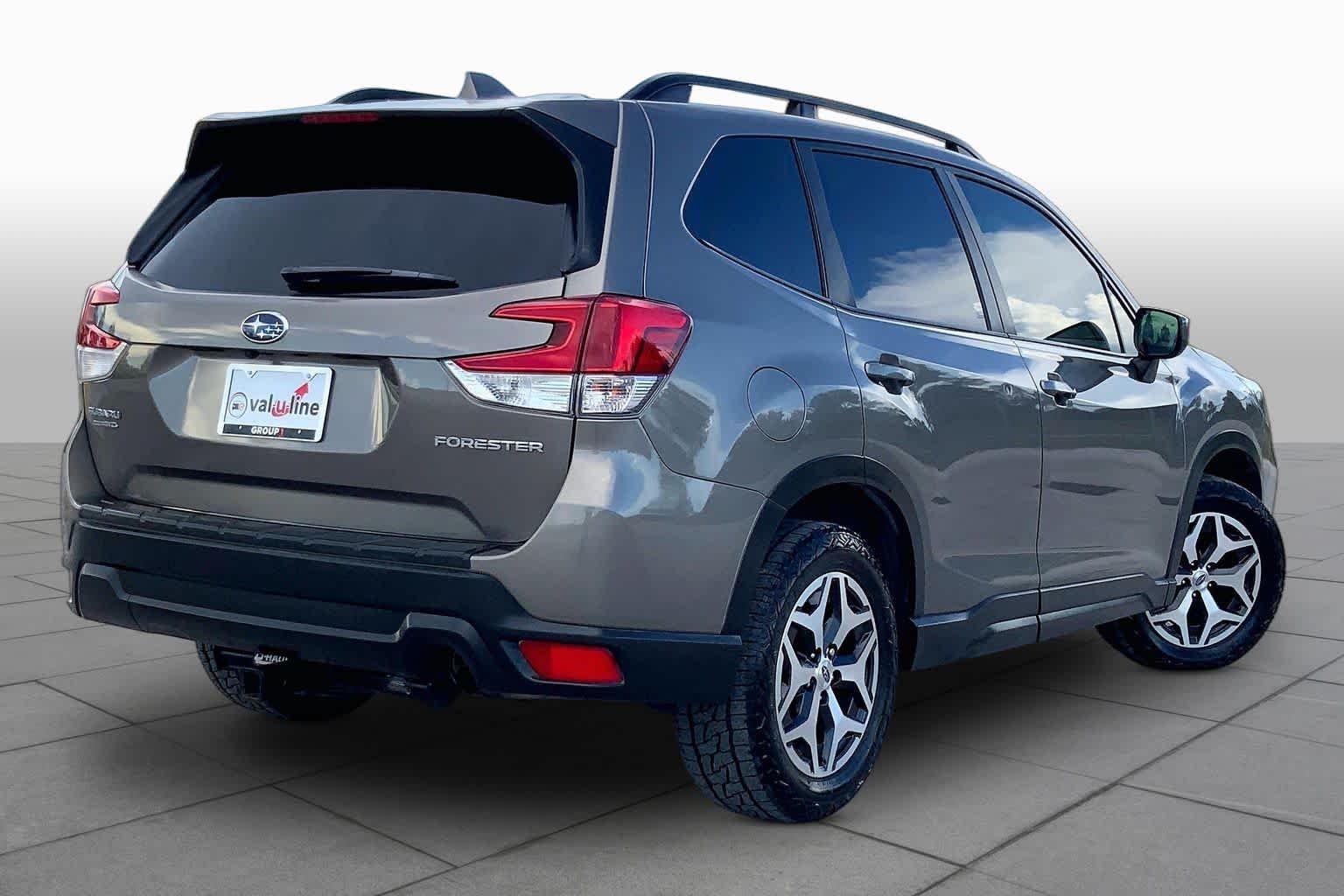 Used 2019 Sepia Bronze Metallic Subaru Premium image 13