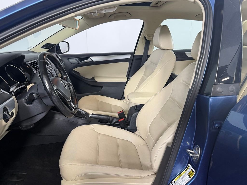 Used 2018 Blue Volkswagen 1.8T SEL image 19