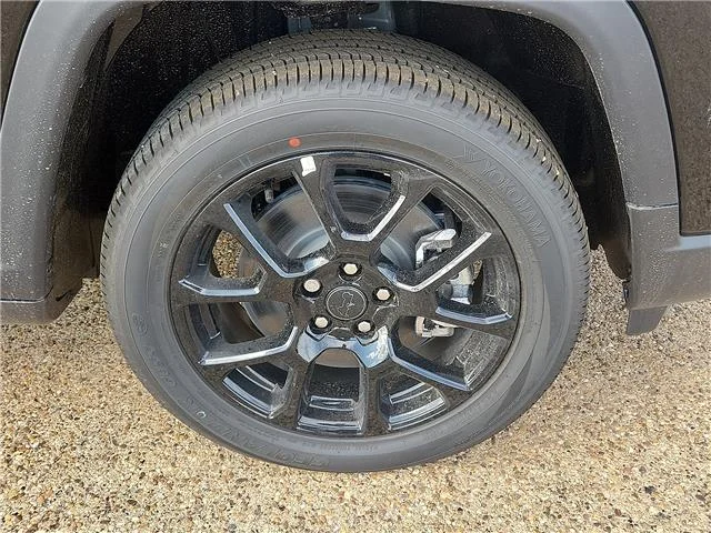 New 2026 PXJ Diamond Bla Jeep LATITUDE ALTITUDE 4X4 image 7