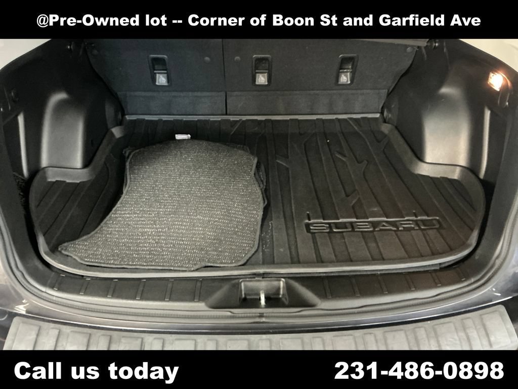 Used 2014 Grey Subaru 2.5i Premium image 28