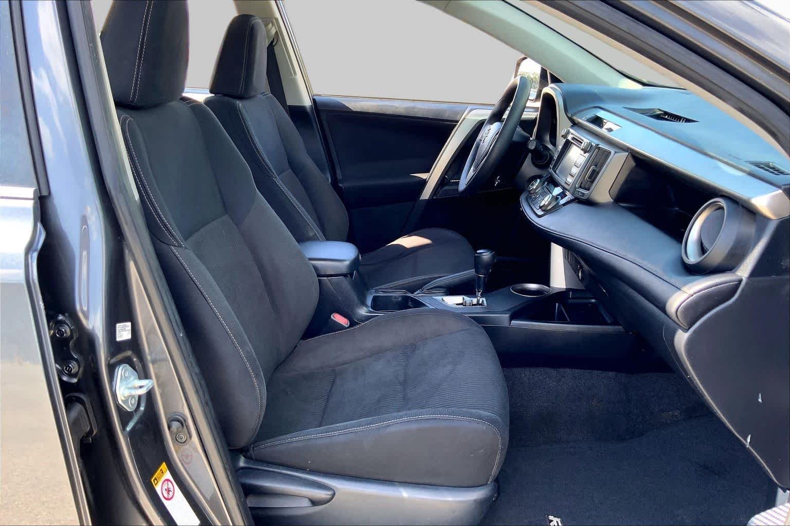Used 2015 Magnetic Gray Metallic Toyota XLE image 8
