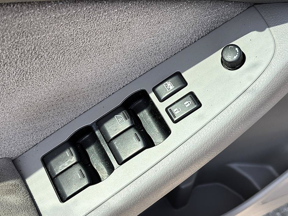 Used 2010 Radiant Silver Metallic Nissan 2.5 S image 15