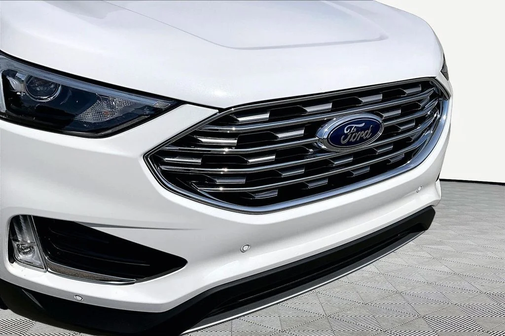Certified Used 2024 White Metallic Ford Titanium image 28