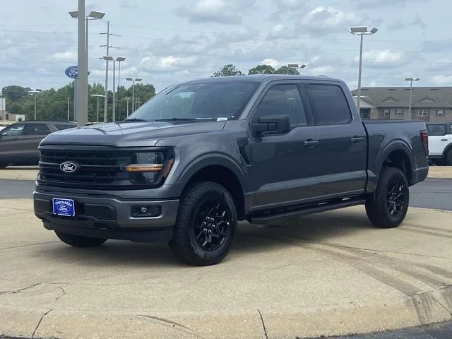 New 2026 Carbonized Gray Metallic Ford XLT image 5