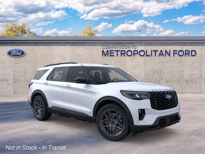 New 2026 Star White Metallic Tri-Coat Ford ST-Line image 7
