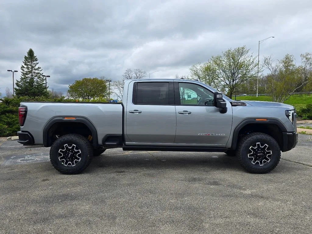 2026 GMC Sierra 2500HD AT4X - Photo 10