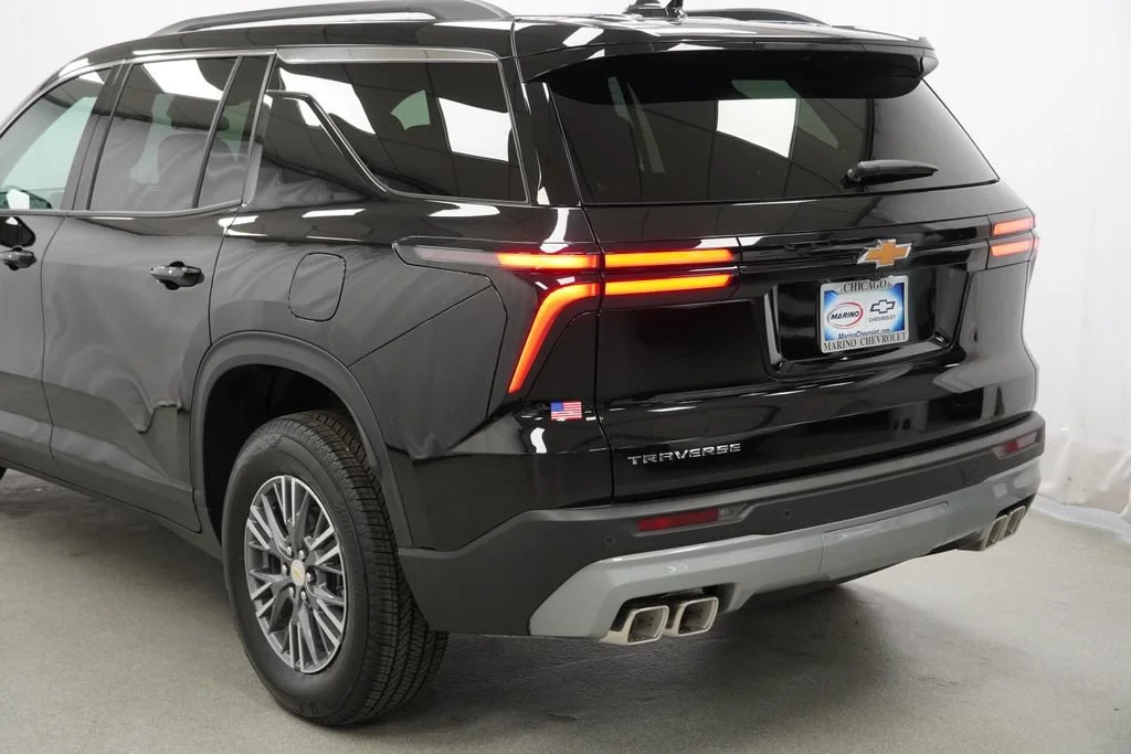 New 2026 Mosaic Black Metallic Chevrolet LT image 36