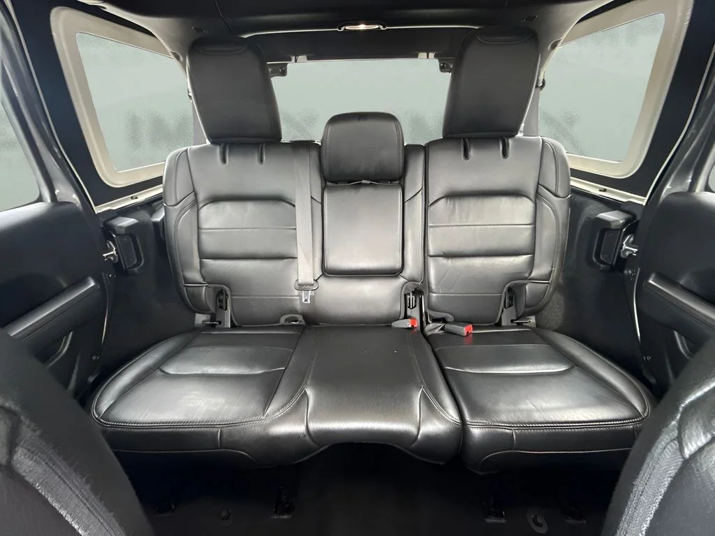 Used 2020 Gray Jeep Unlimited Sahara Altitude image 6