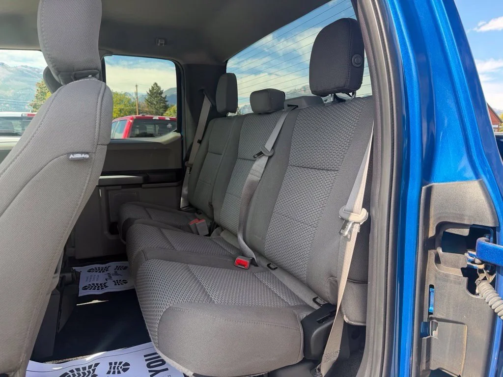 Used 2018 Blue Ford XL image 19