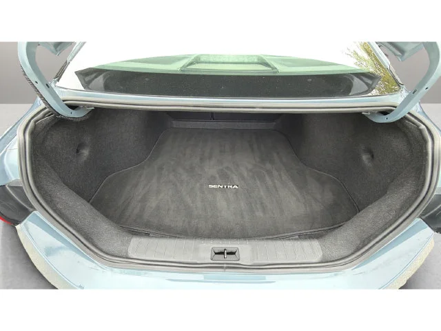 Used 2025 Gray Nissan SV image 33