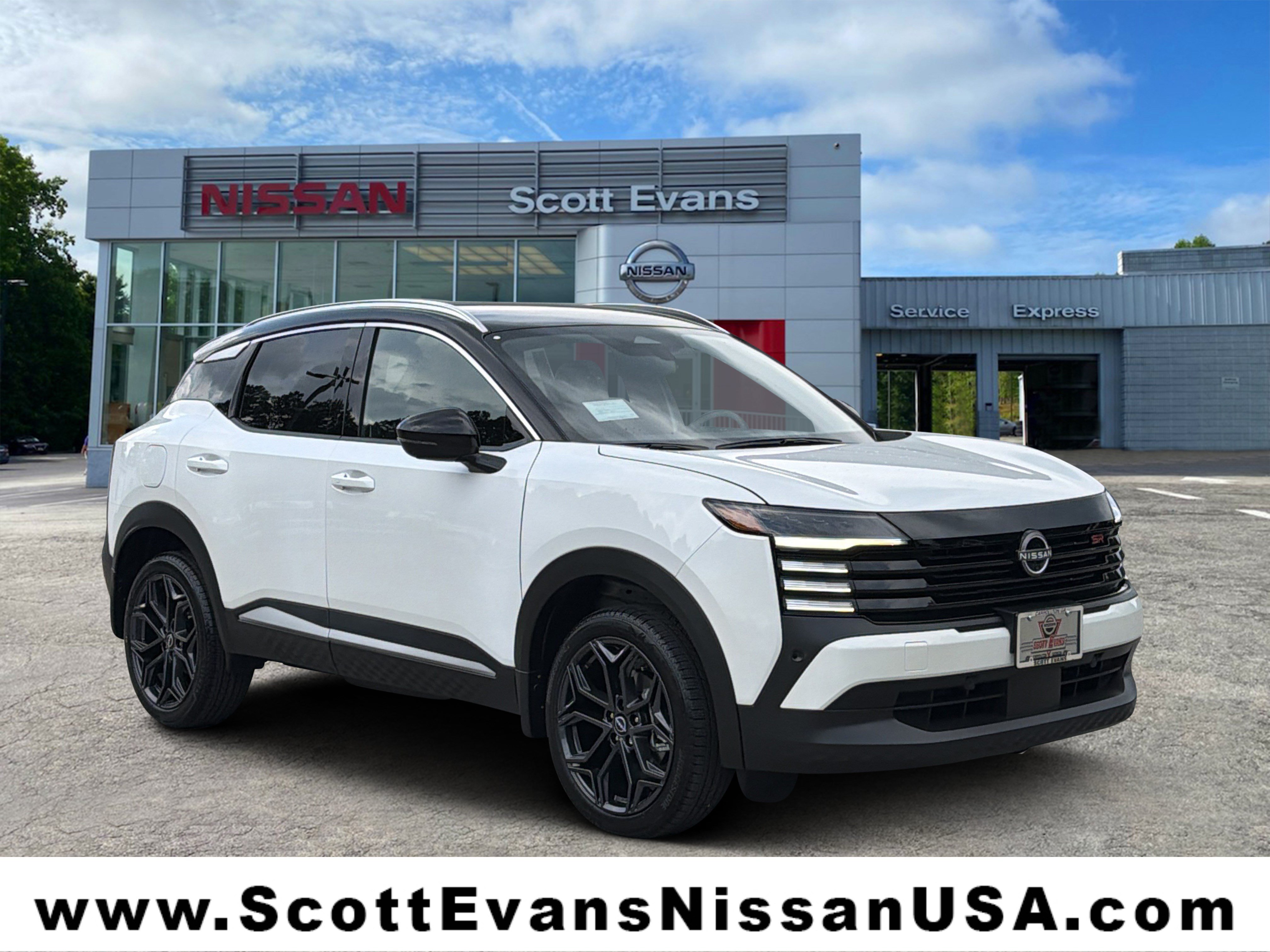 New 2026 Aspen White Tricoat/Super Black Nissan SR image 1