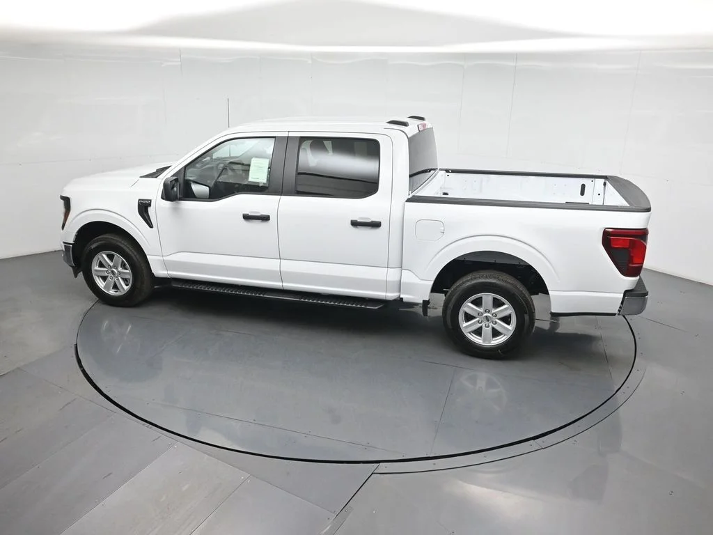 New 2026 Oxford White Ford XL image 37