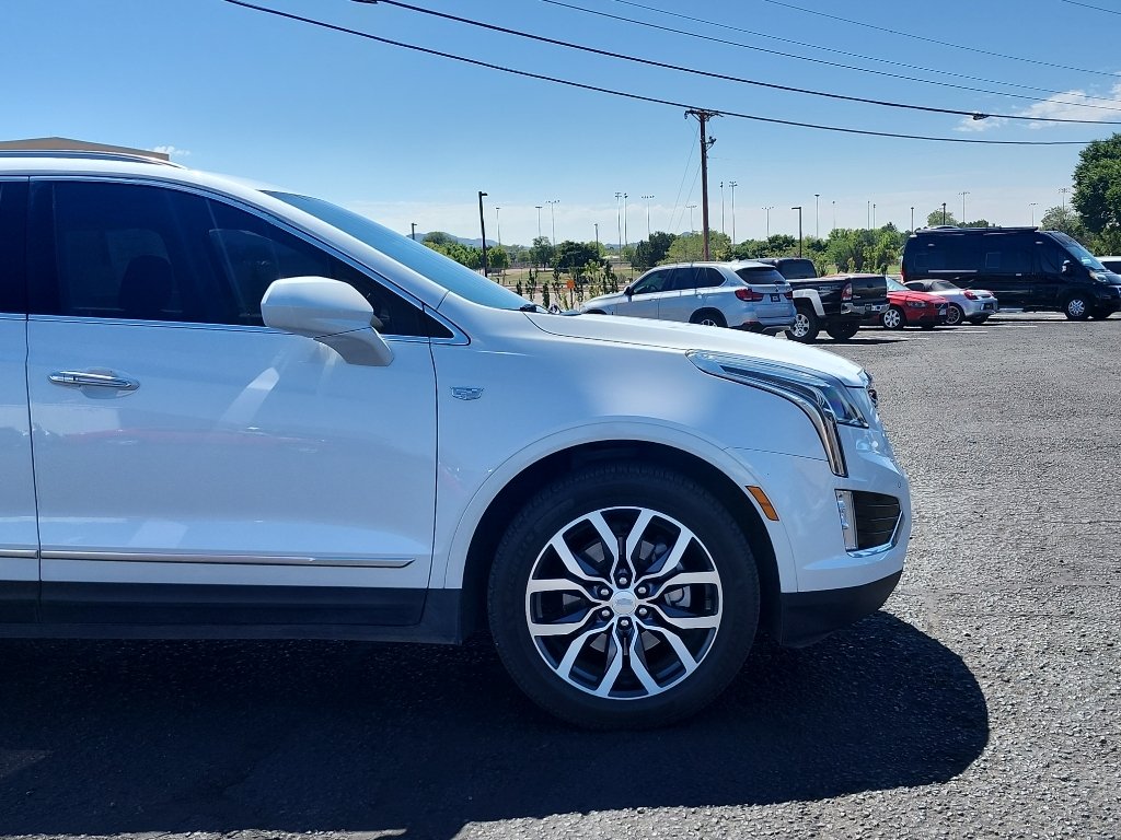 Used 2019 Crystal White Tricoat Cadillac Premium Luxury AWD image 4