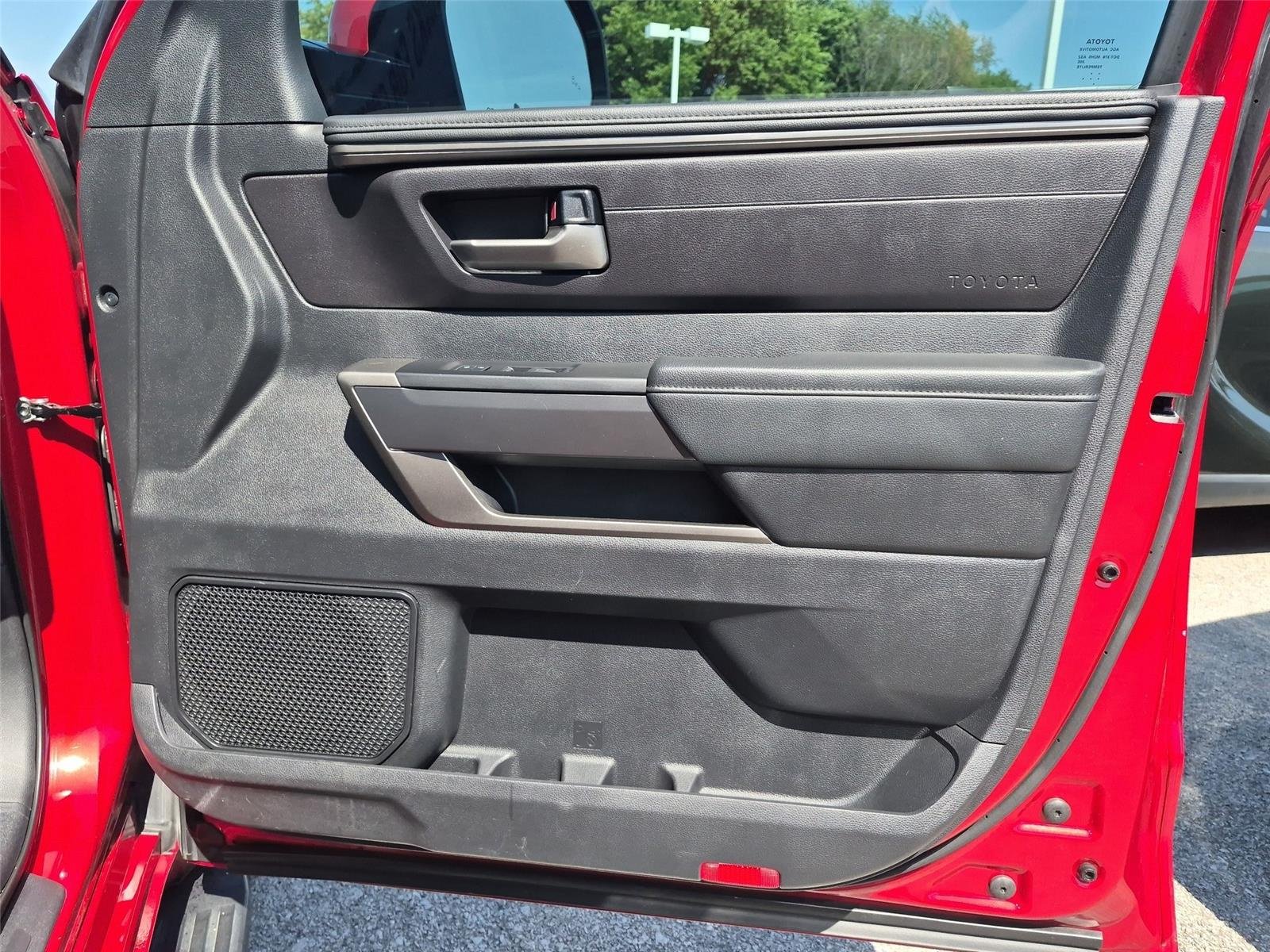 2023 Toyota Sequoia SR5 - Photo 38