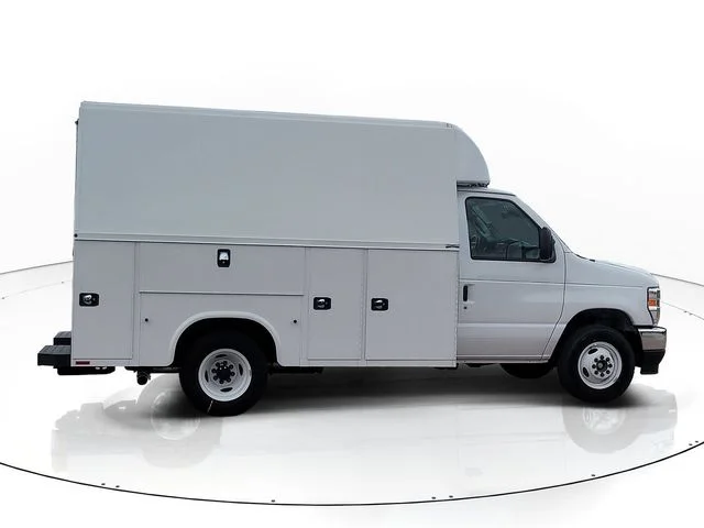 New 2027 Oxford White Ford Base image 4