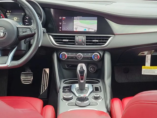 Used 2023 White Alfa Romeo Veloce image 16