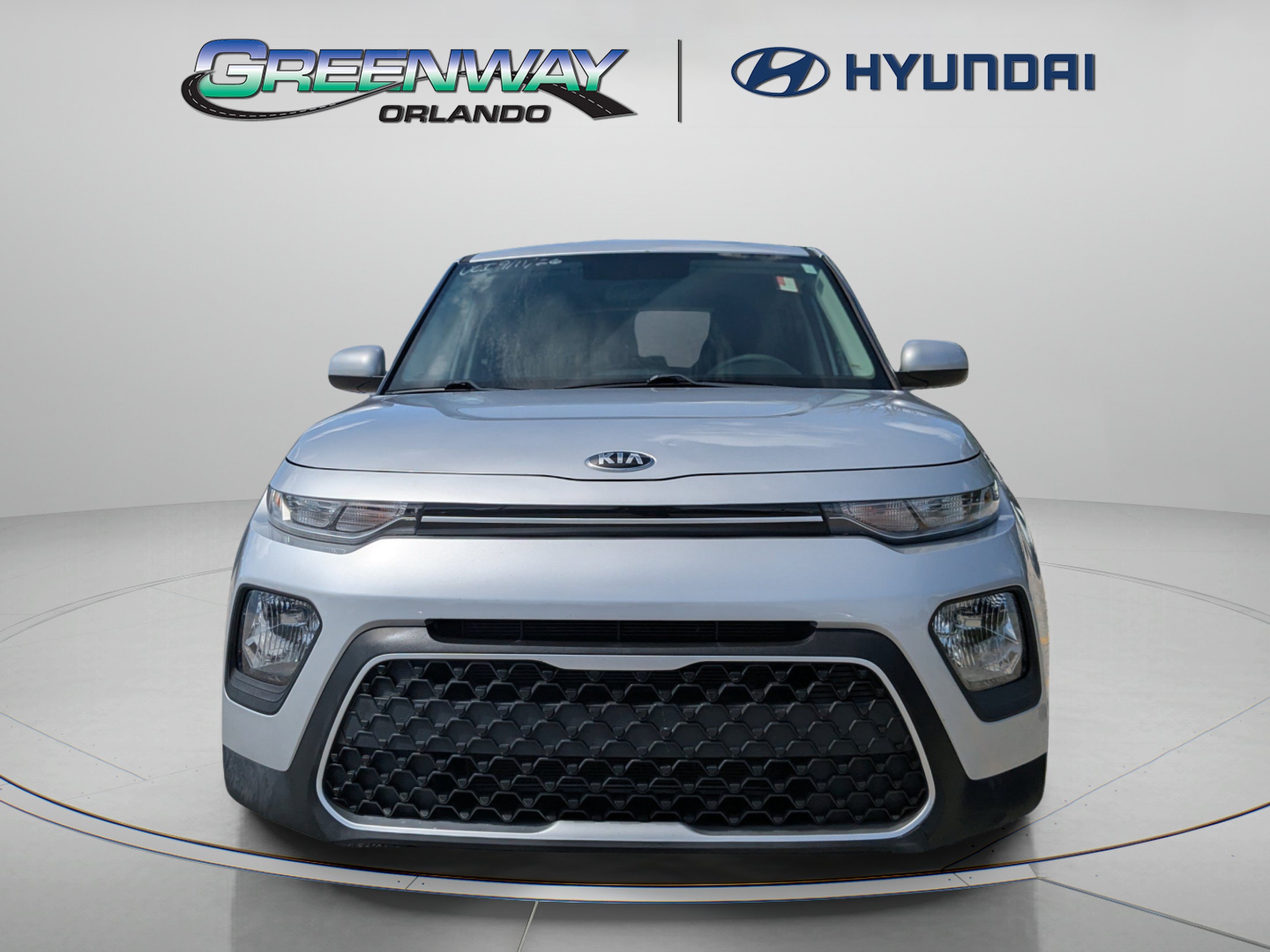 Used 2020 Sparkling Silver Kia LX image 3