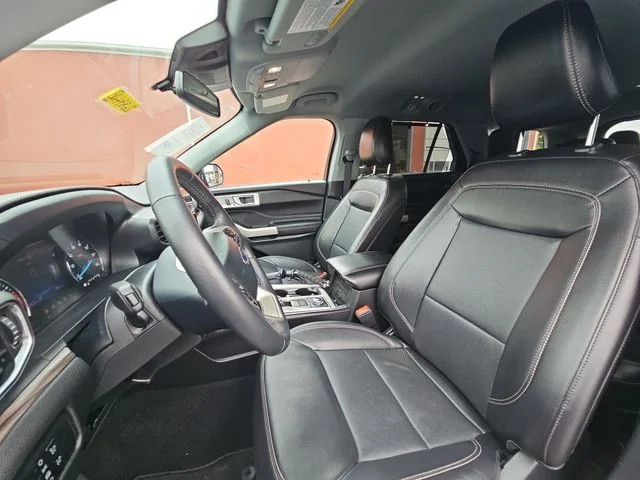 Used 2024 Black Ford Limited image 22