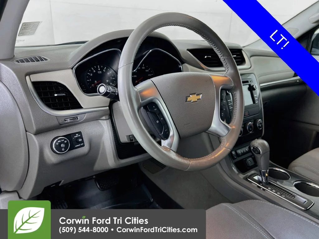 Used 2017 Chevrolet Traverse 1LT with VIN 1GNKVGKD7HJ297932 for sale in Pasco, WA
