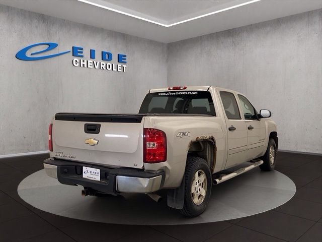 Used 2008 Silver Chevrolet LT image 13