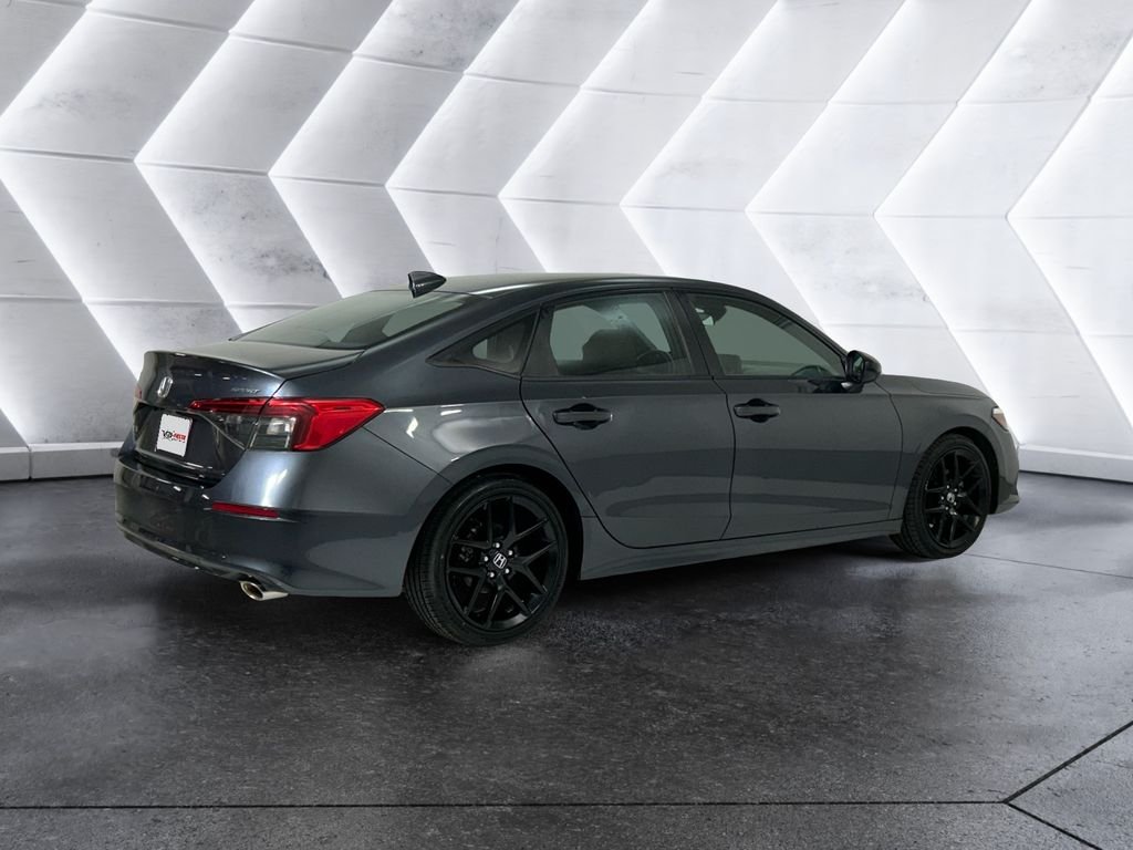 Used 2023  Honda Sport image 4