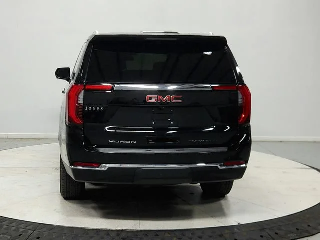 Used 2026 Onyx Black GMC Elevation image 7