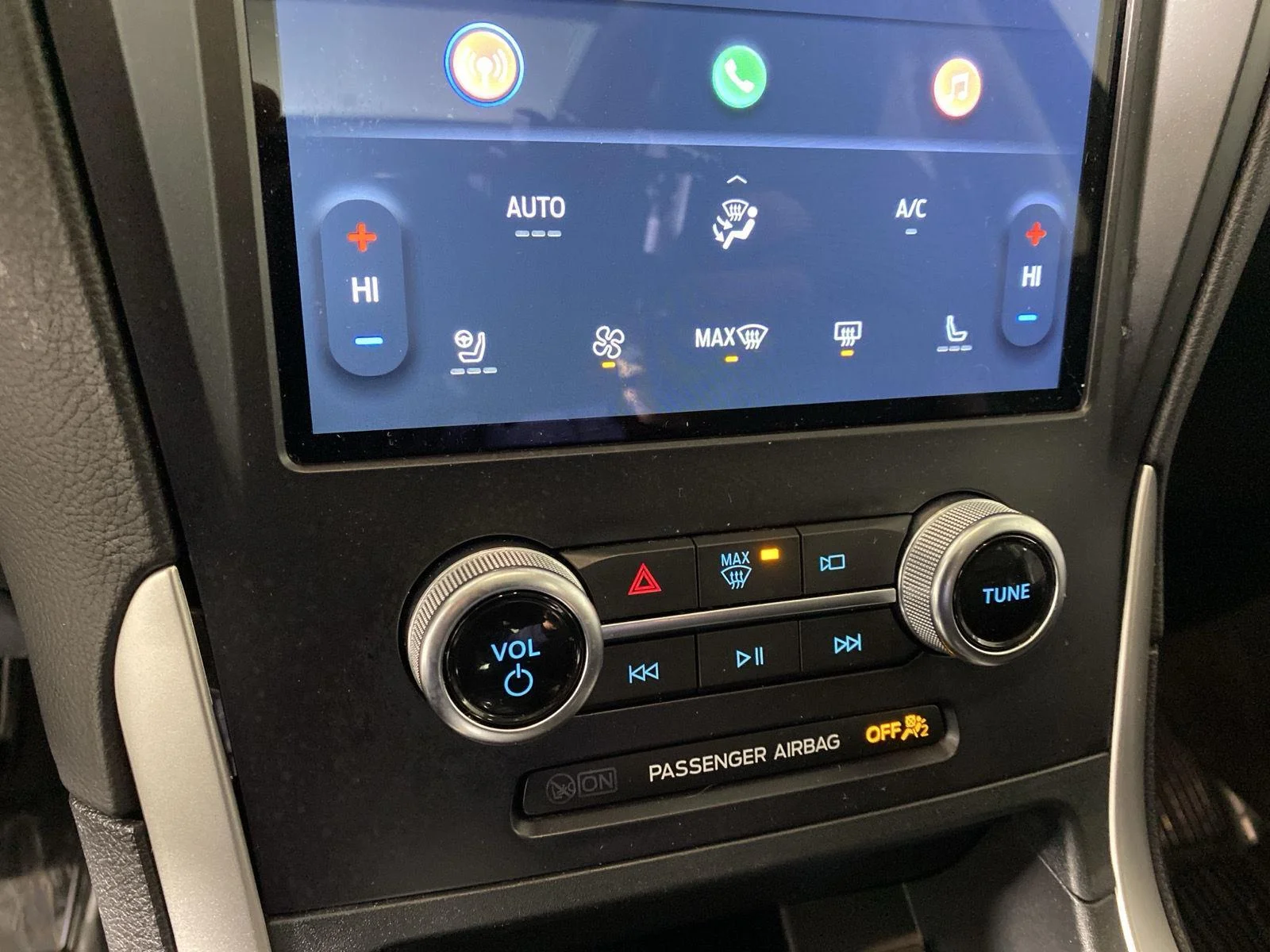 Used 2024 Agate Black Ford SEL image 19