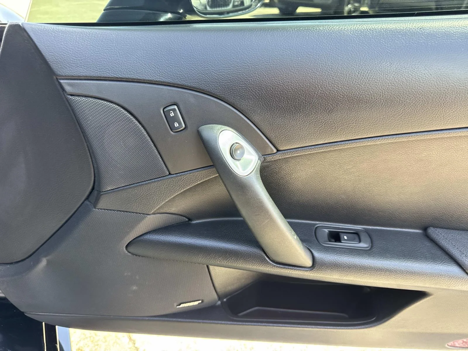 Used 2013 BLACK Chevrolet 427 1SA image 13