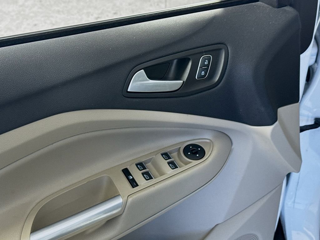 Used 2019 Oxford White Ford SEL image 20