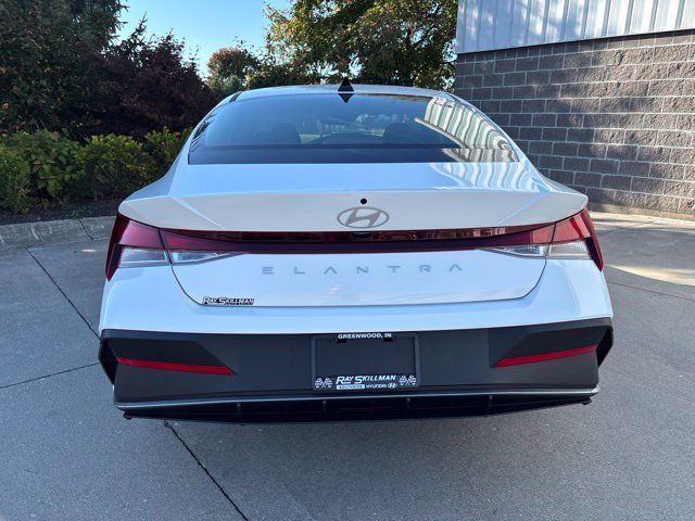 New 2026 Serenity White Hyundai SE image 6