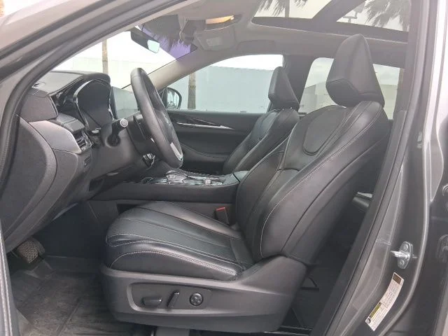 Used 2023 Gray INFINITI PURE image 20