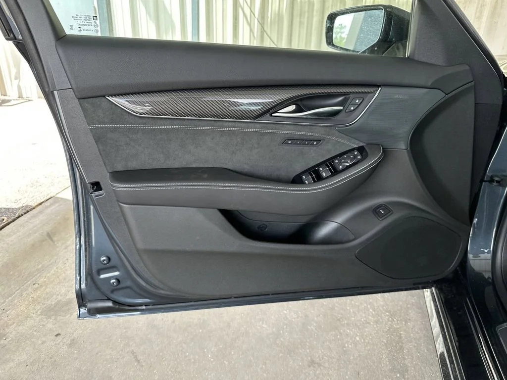 2026 Cadillac CT5 V-Series - Photo 7