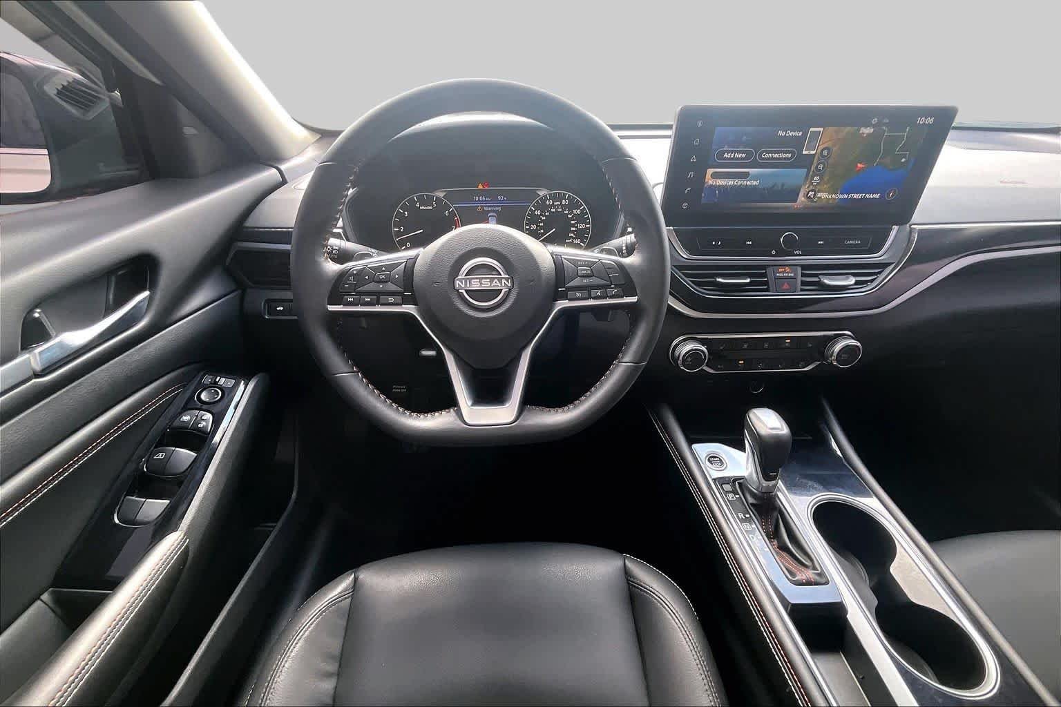 Used 2023 Pearl White Tricoat Nissan 2.5 SR image 6