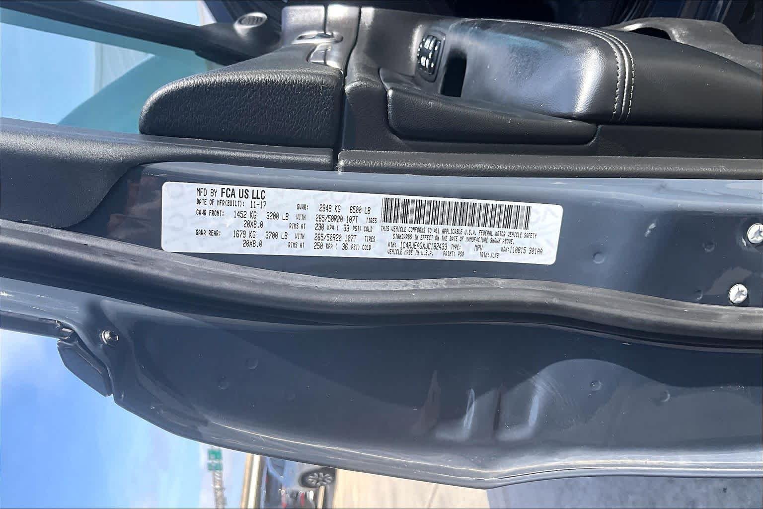 Used 2018 Rhino Clear Coat Jeep Altitude image 37