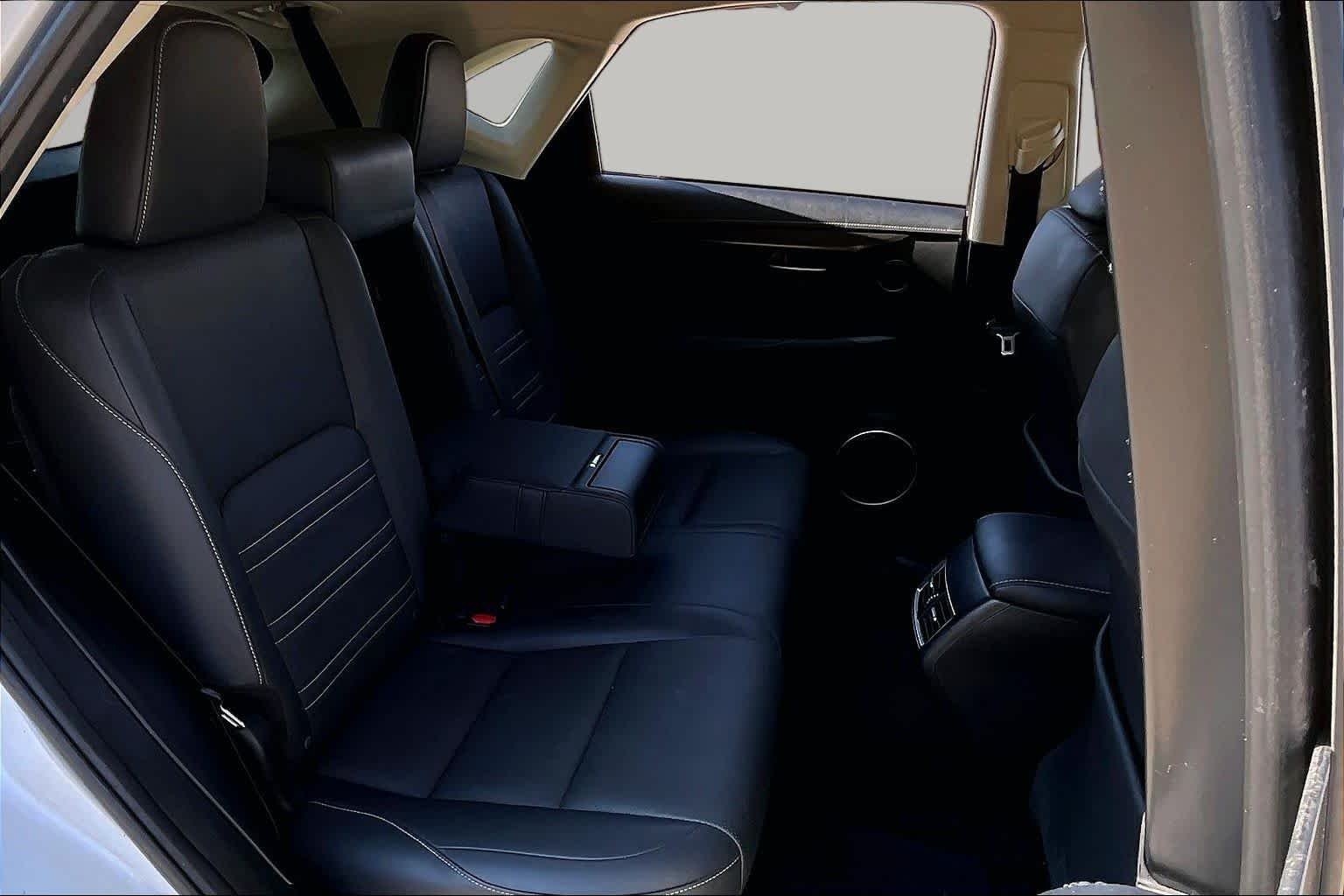 Used 2017 Eminent White Lexus  image 18