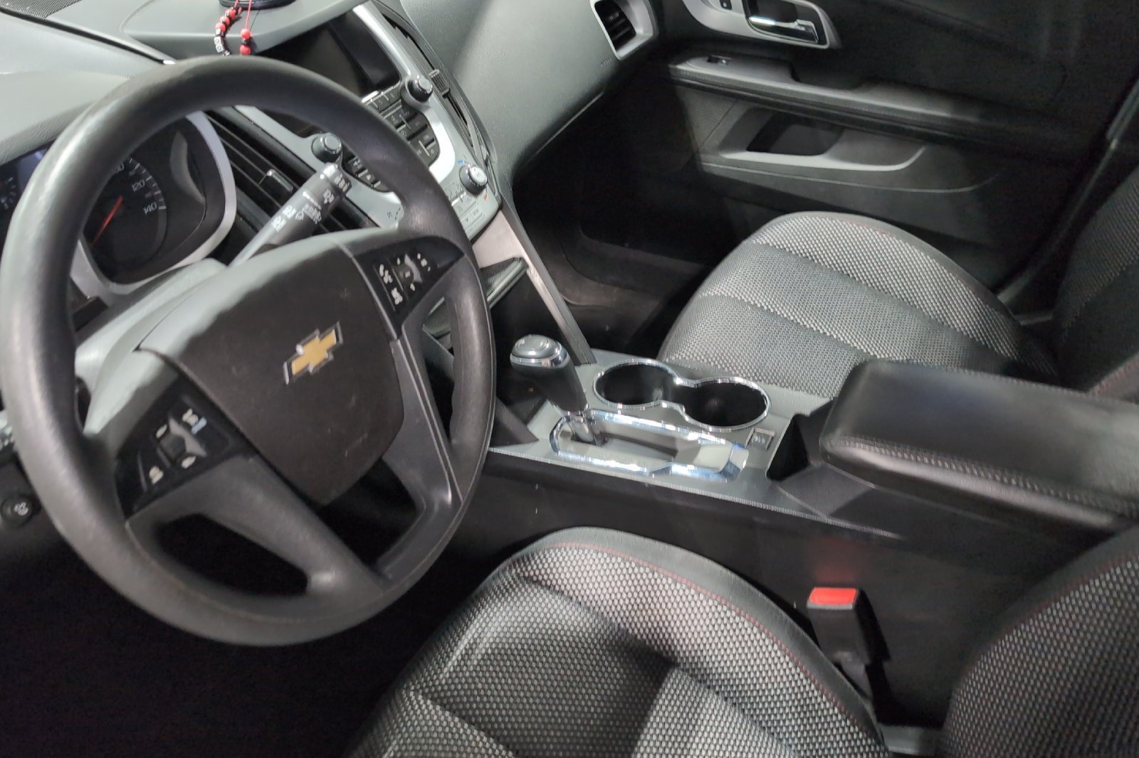 Used 2017 SILVER ICE METALLIC Chevrolet LS image 4