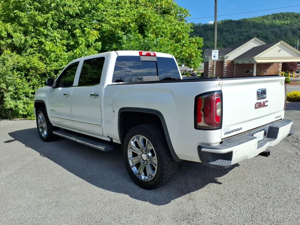 Used 2017 White GMC Denali image 3