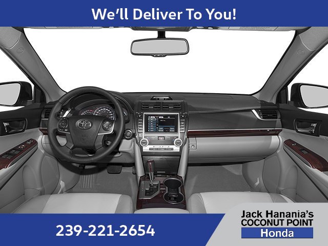 Used 2013 Silver Toyota XLE image 7