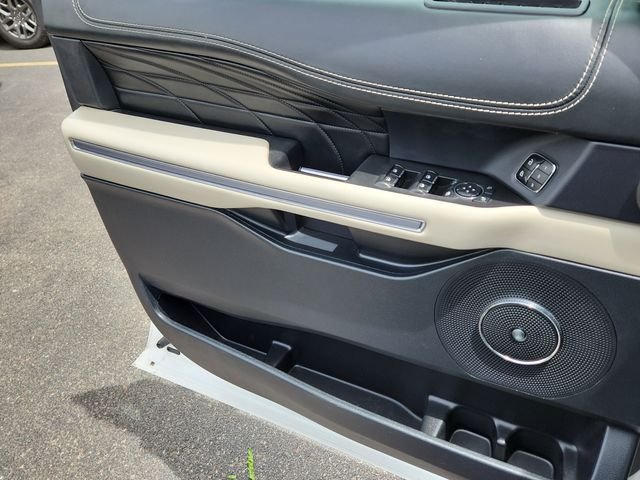 Used 2020 White Ford Platinum image 38