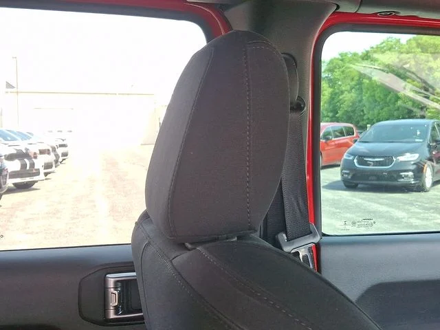 Used 2018 Red Jeep Unlimited Sport S image 13