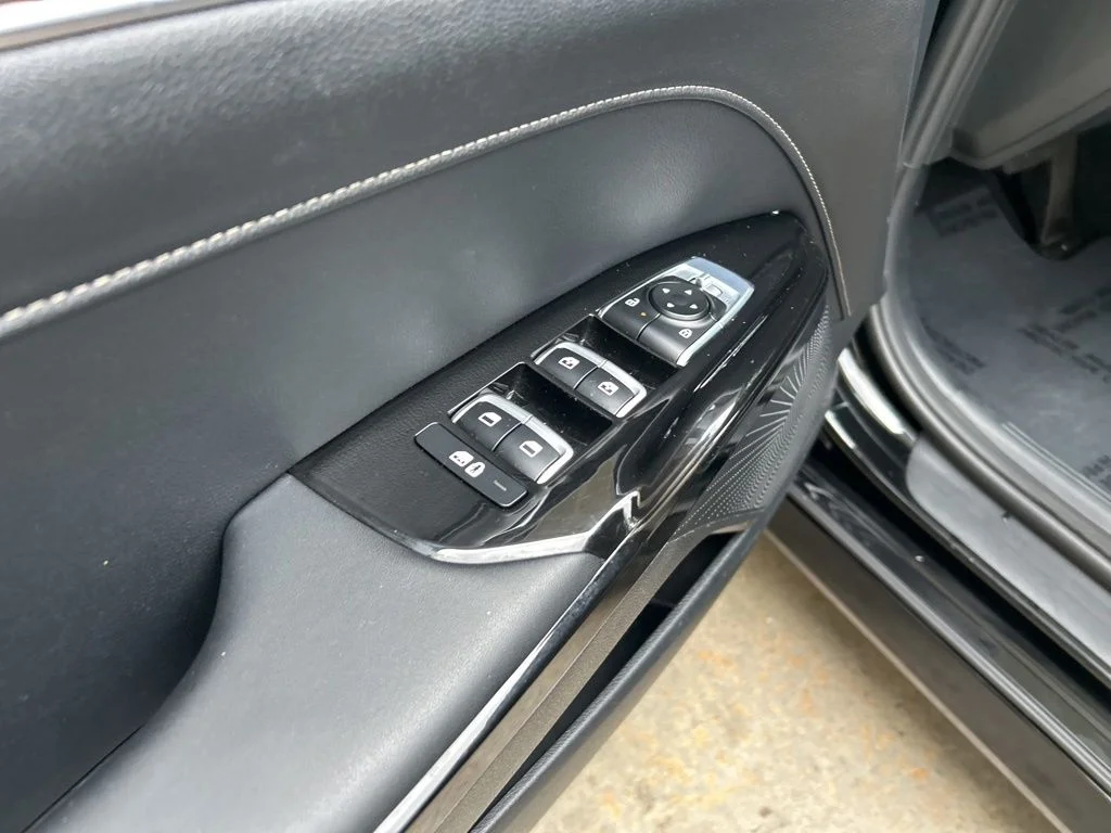 Used 2025 Black Kia GT-Line image 40