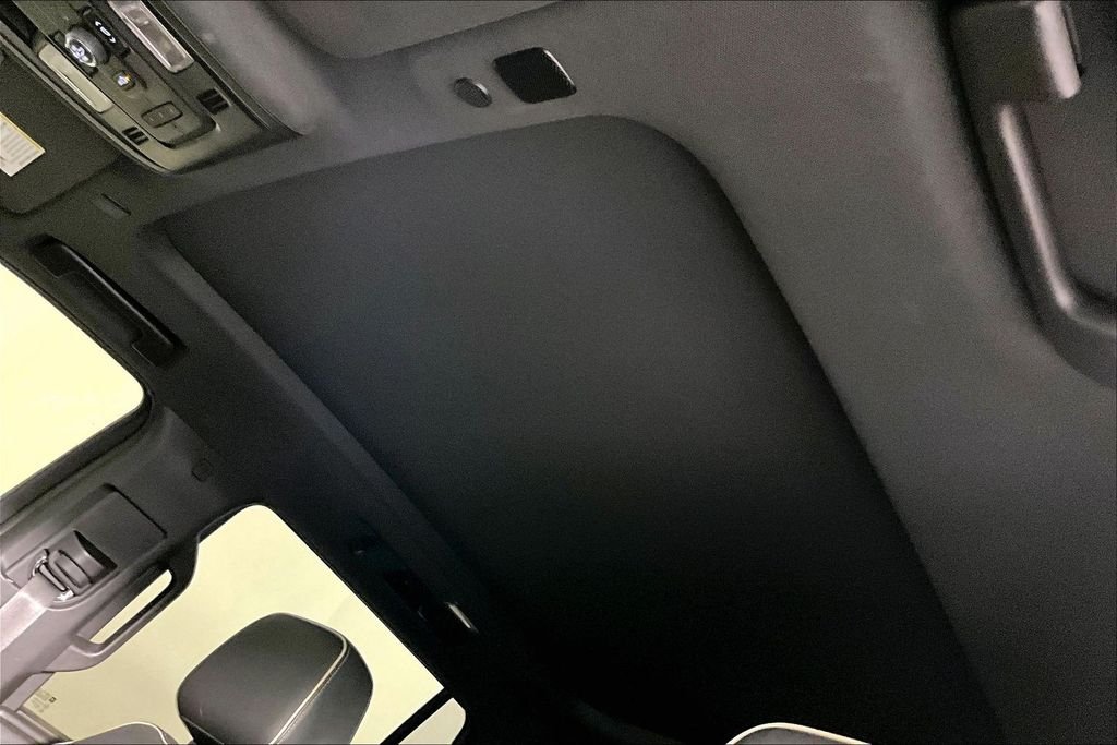 Used 2021 Black Chevrolet Premier image 3