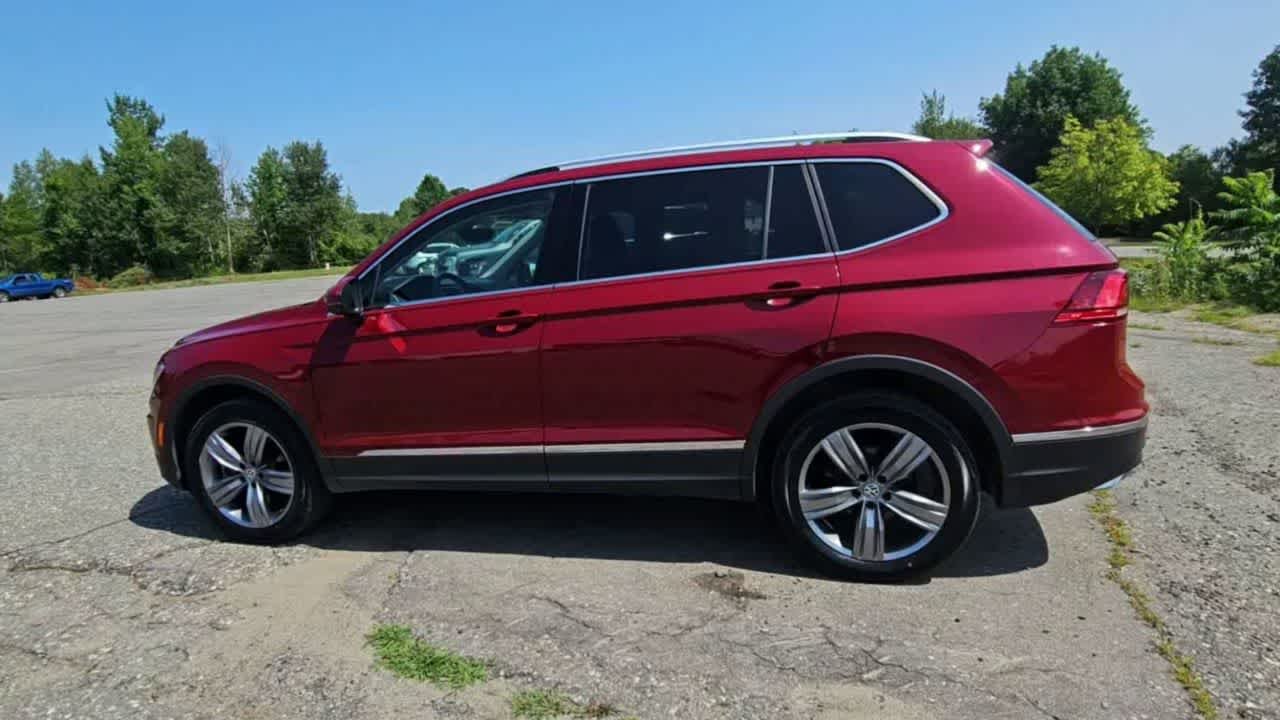 Used 2021 Red Volkswagen SEL image 5