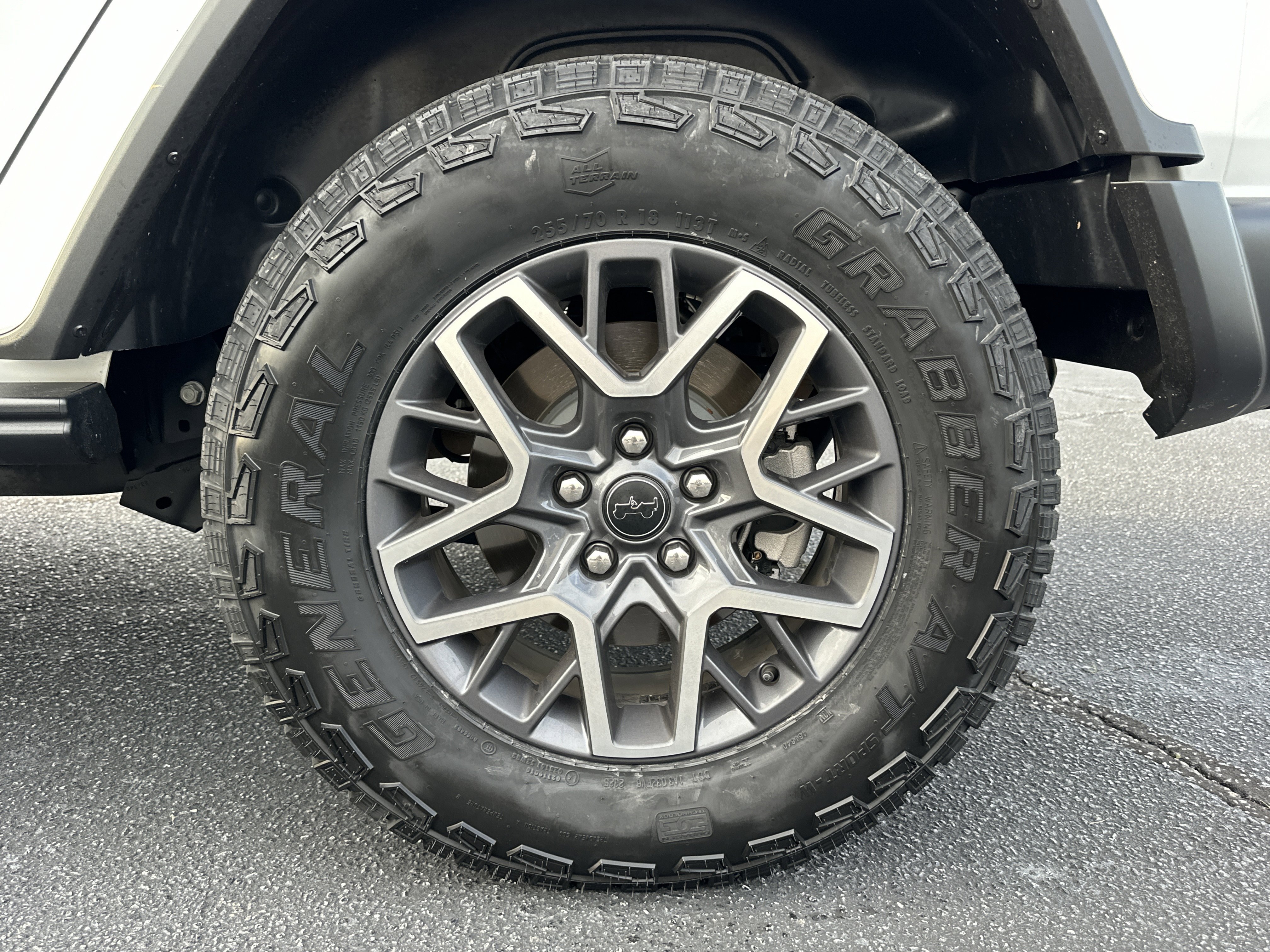 Used 2024 Bright White Clearcoat Jeep Sahara image 20