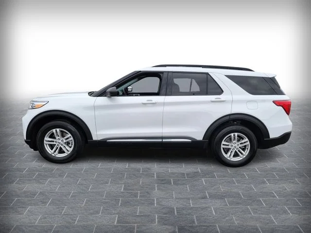 Used 2024 Oxford White Ford XLT image 4