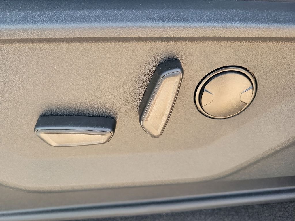 New 2026 Iconic Silver Metallic Ford Tremor® image 19