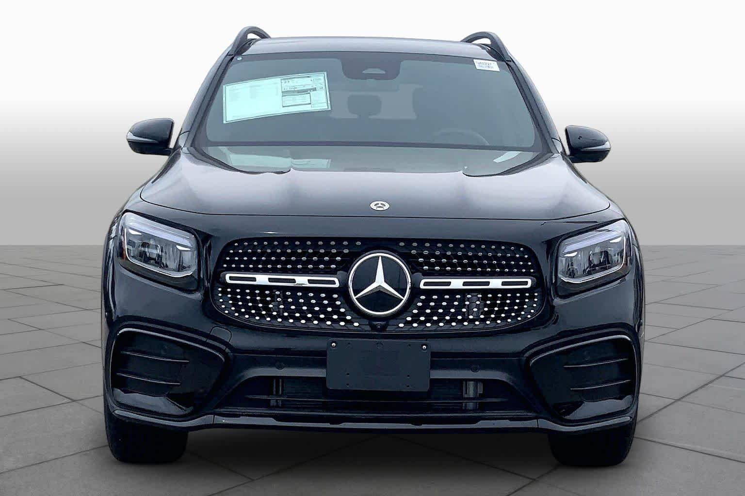 New 2026 Night Black Mercedes-Benz GLB 250 image 3