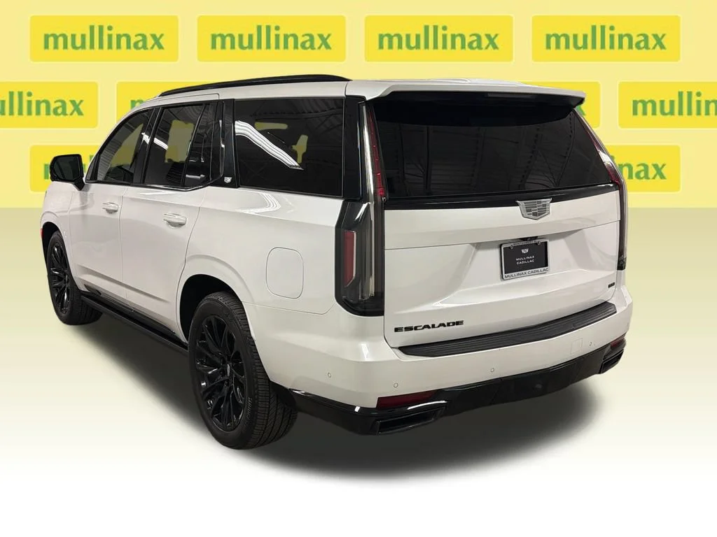 2023 Cadillac Escalade Sport - Photo 14
