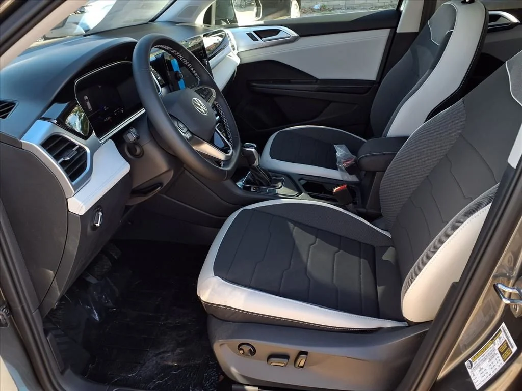 2026 Volkswagen Taos SE - Photo 16