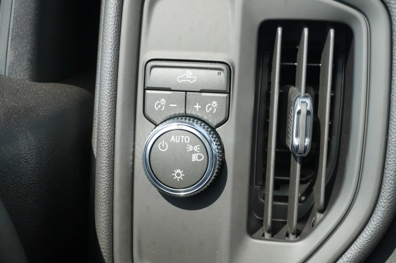 2026 GMC Sierra 2500HD Pro - Photo 29